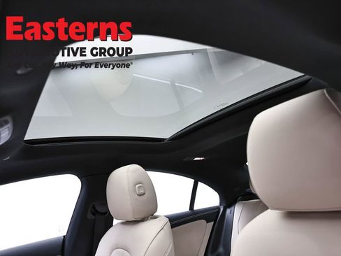 Used 2023 Mercedes-Benz CLA 250 4MATIC image 35