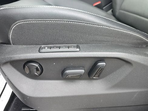 Used 2024 Volkswagen Atlas SEL image 18