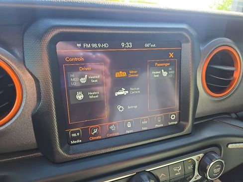 Used 2023 Jeep Gladiator Mojave w/ Cold Weather Group AWD/4WD image 59