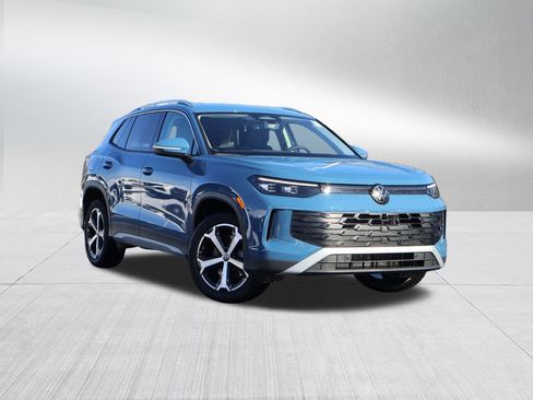 New 2026 Volkswagen Tiguan SE image 1