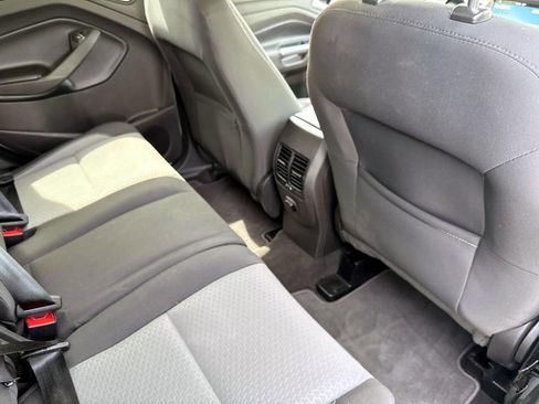Used 2019 Ford Escape SE AWD/4WD image 14