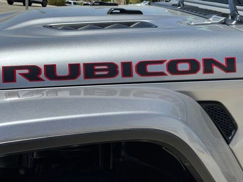 Used 2018 Jeep Wrangler Unlimited Rubicon AWD/4WD image 11
