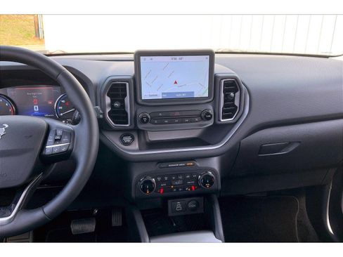 Used 2024 Ford Bronco Sport Outer Banks w/ Tech Package image 6