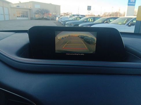 Used 2024 MAZDA CX-30 AWD 2.5 S w/ Preferred Package image 17