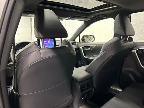 Used 2025 Toyota RAV4 XSE w/ Weather Package image 47