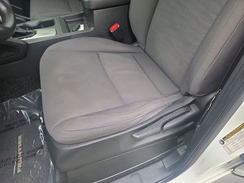 Used 2024 Nissan Frontier S RWD image 26