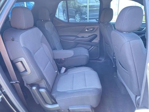 Certified 2023 Chevrolet Traverse LT w/ Midnight/Sport Edition AWD/4WD image 25