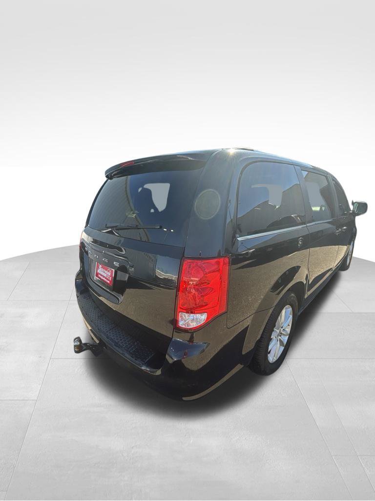 Used 2019 Dodge Grand Caravan SXT FWD image 5
