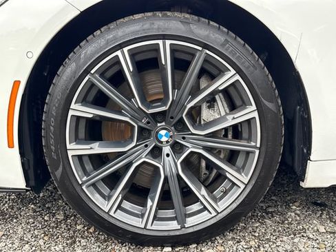 Used 2020 BMW 750i xDrive w/ Executive Package AWD/4WD image 28