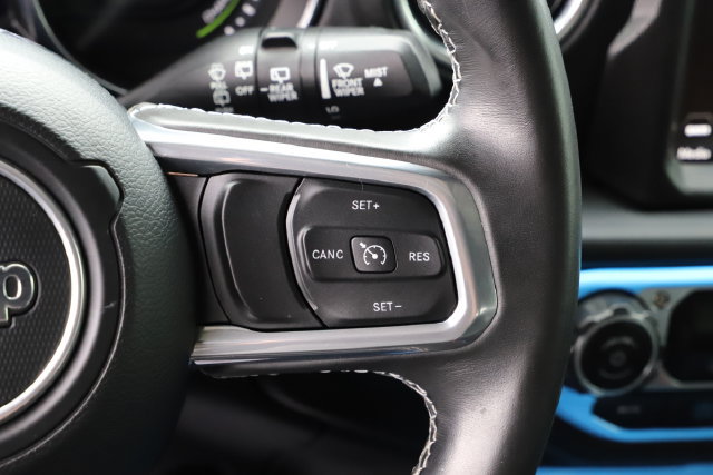 Used 2022 Jeep Wrangler Unlimited Sahara AWD/4WD image 25