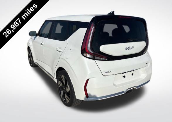Used 2023 Kia Soul GT-Line w/ GT-Line Technology Package FWD image 2