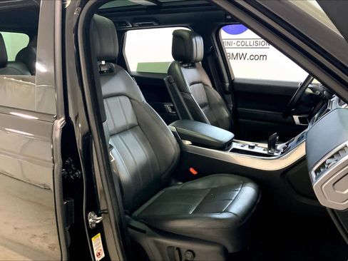 Used 2018 Land Rover Range Rover Sport HSE image 8