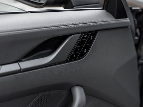 Certified 2020 Porsche 911 Carrera RWD image 21