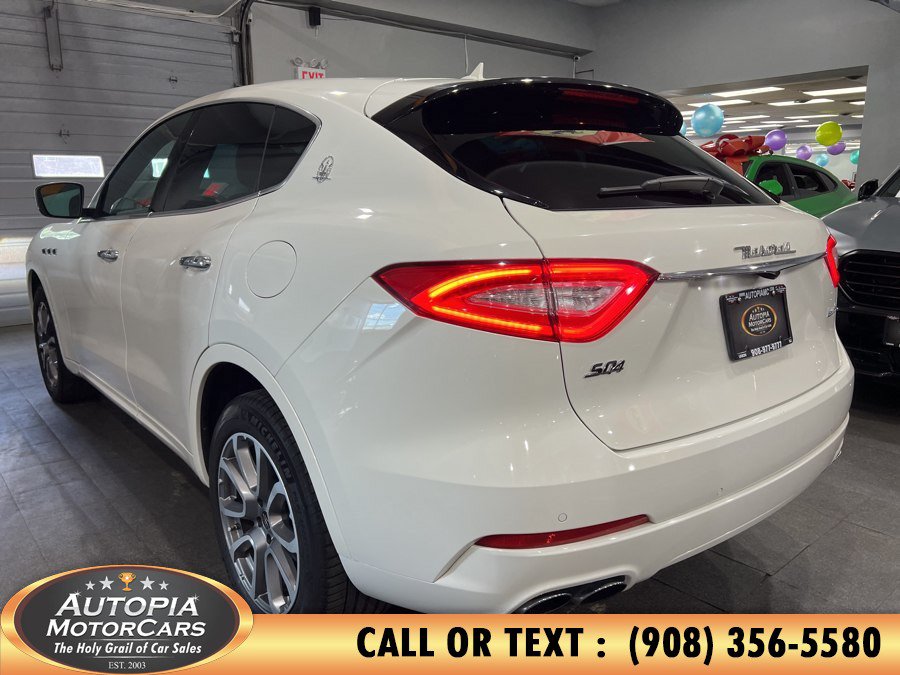 Used 2020 Maserati Levante S AWD/4WD image 46