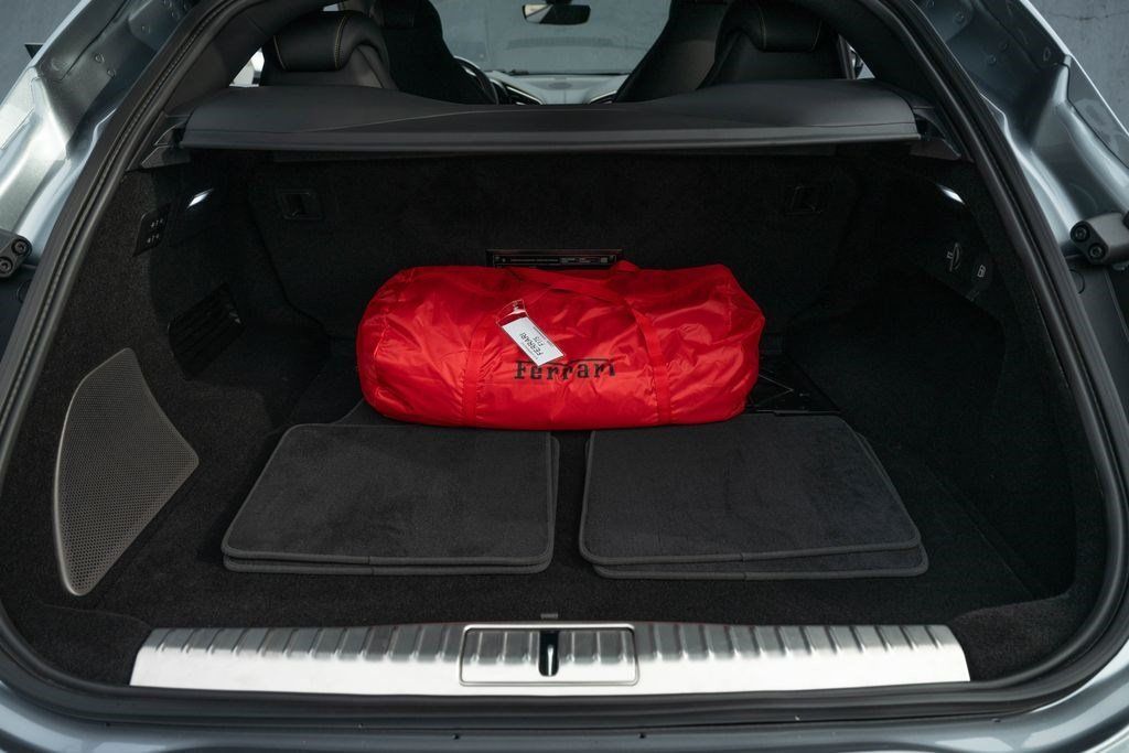 Used 2024 Ferrari Purosangue AWD/4WD image 25