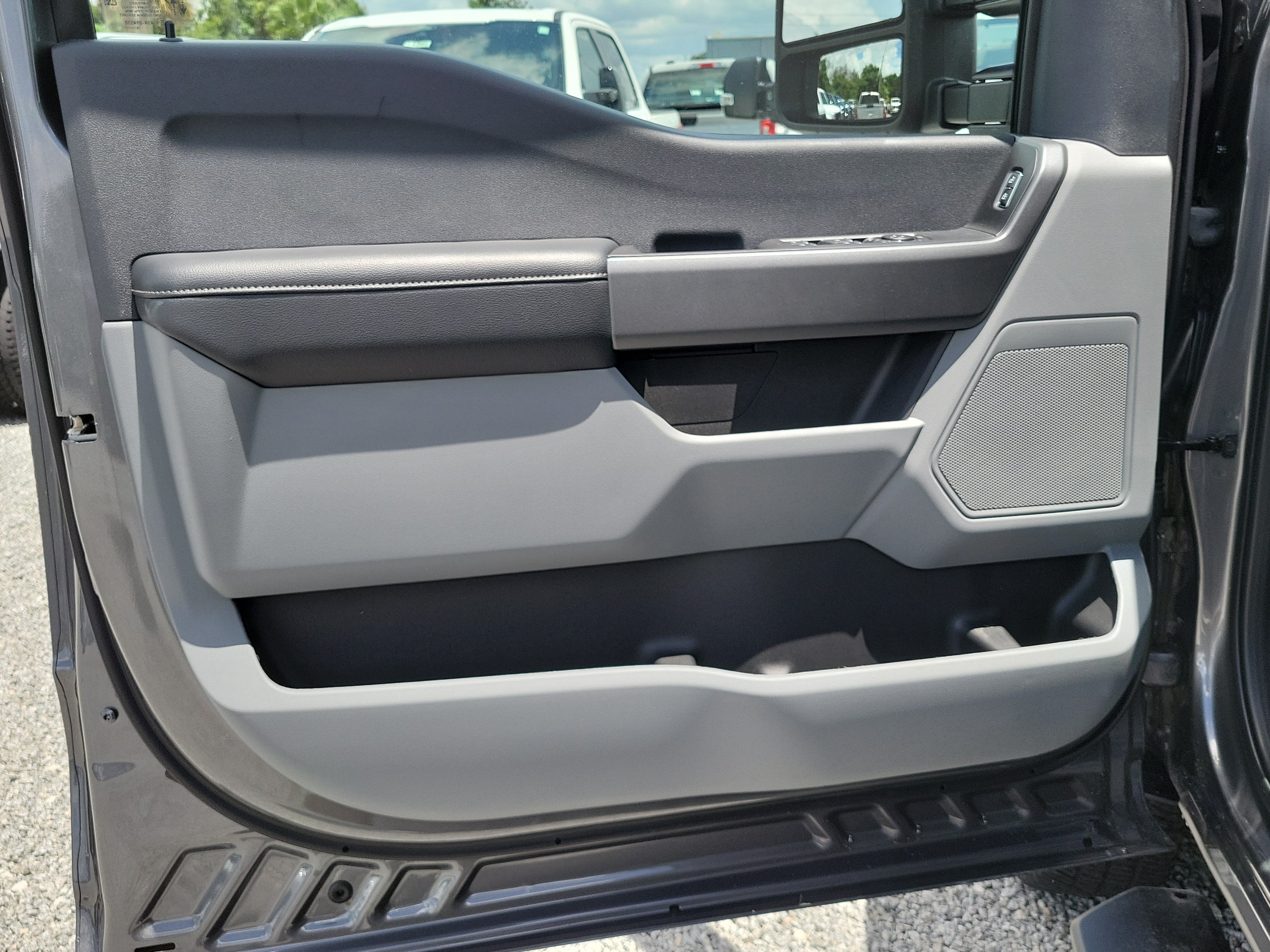 New 2026 Ford F350 XL w/ STX Appearance Package AWD/4WD image 14