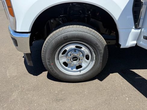 New 2026 Ford F350 XL w/ XL Chrome Package AWD/4WD image 27