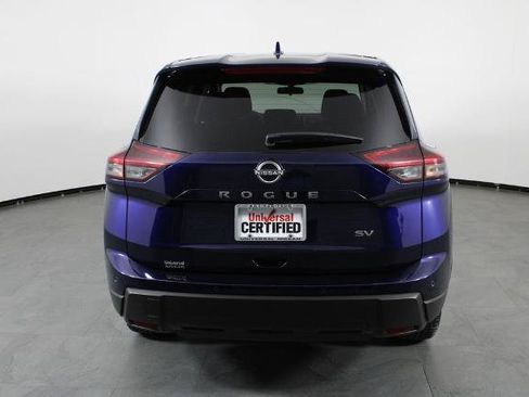 Certified 2024 Nissan Rogue SV FWD image 11