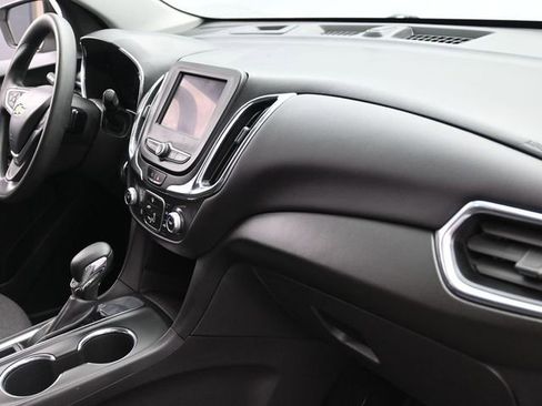 Used 2022 Chevrolet Equinox LT image 24