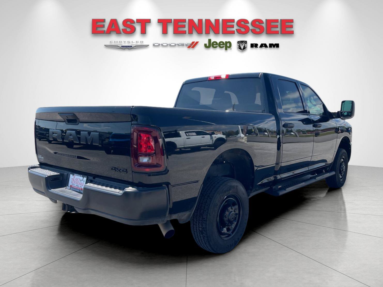 Used 2025 RAM 2500 Tradesman AWD/4WD image 3