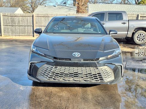 Certified 2025 Toyota Camry SE w/ Convenience Package image 28