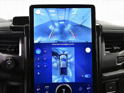 Used 2025 Ford F150 Lightning Flash image 32