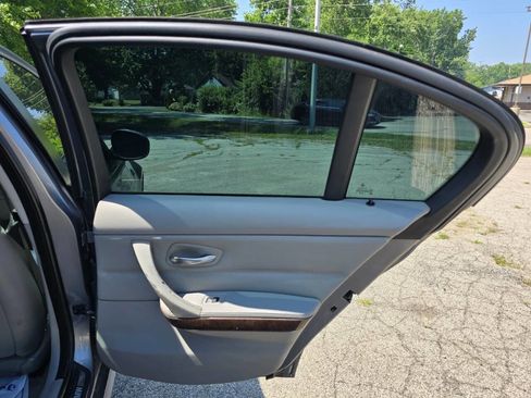 Used 2009 BMW 328i xDrive Sedan image 10