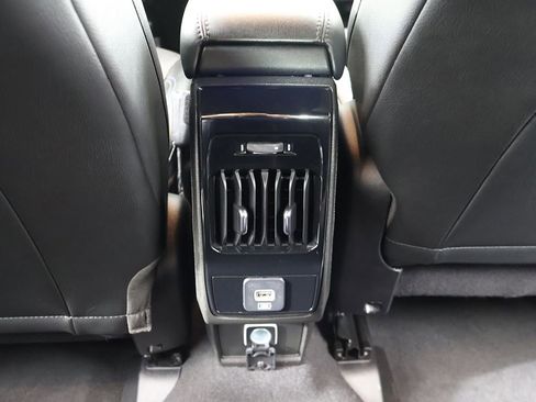 Used 2025 Jeep Compass Latitude AWD/4WD image 48