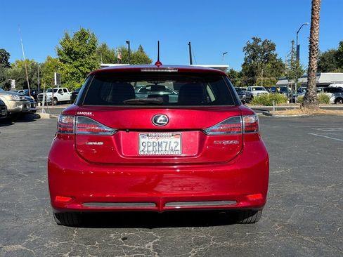 Used 2013 Lexus CT 200h w/ Premium Pkg w/Navigation FWD image 5