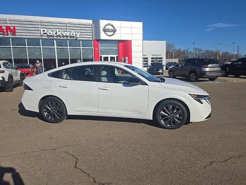 New 2026 Nissan Sentra SL image 8