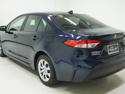Used 2023 Toyota Corolla LE FWD image 6