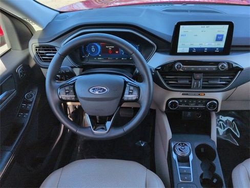 Used 2022 Ford Escape SEL w/ Technology Package image 15