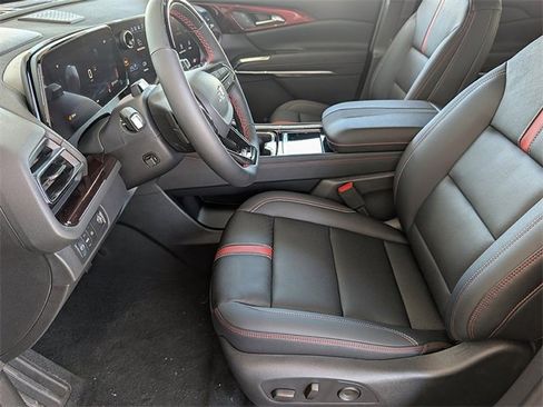 New 2026 Chevrolet Traverse RS image 18