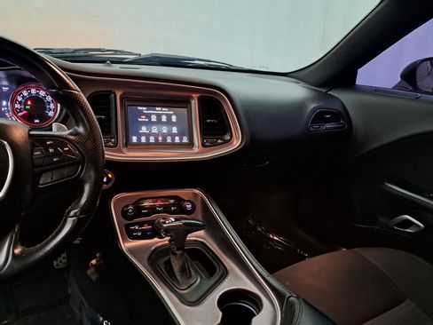 Used 2020 Dodge Challenger R/T image 13
