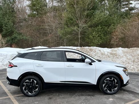 Used 2023 Kia Sportage SX image 6