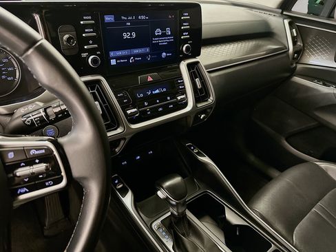 Used 2021 Kia Sorento S w/ Panoramic Sunroof Package AWD/4WD image 25