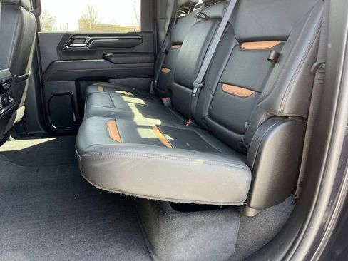 Used 2024 GMC Sierra 2500 AT4 w/ AT4 Preferred Package image 18