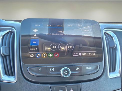 Used 2021 Chevrolet Malibu LT image 21