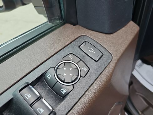 Used 2022 Ford F350 King Ranch w/ King Ranch Ultimate Package AWD/4WD image 14