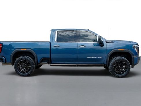 Used 2024 GMC Sierra 2500 Denali Ultimate AWD/4WD image 5