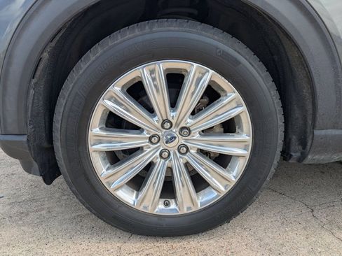 Used 2020 Ford Explorer Limited w/ Class III Trailer Tow Package image 17