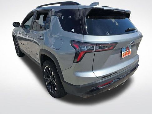 Used 2025 Chevrolet Equinox RS AWD/4WD image 2