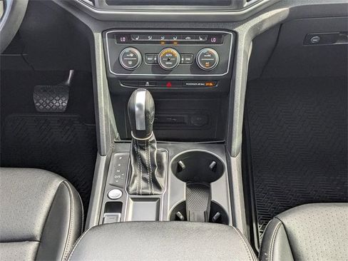 Used 2021 Volkswagen Atlas SE image 27