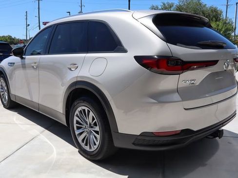 Used 2024 MAZDA CX-90 Plug-In Hybrid w/ Preferred AWD/4WD image 6