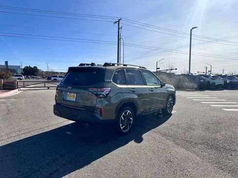 Used 2025 Subaru Forester Limited AWD/4WD image 2