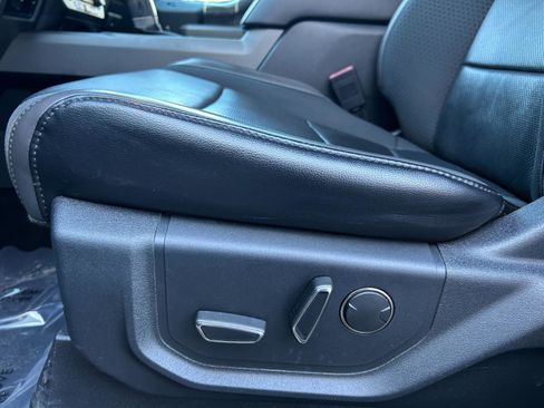 Used 2019 Ford F150 Raptor w/ Equipment Group 802A Luxury image 18