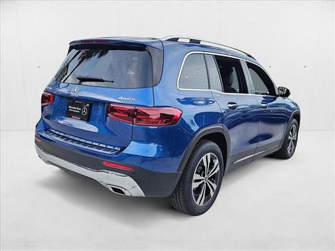 New 2026 Mercedes-Benz GLB 250 4MATIC image 2