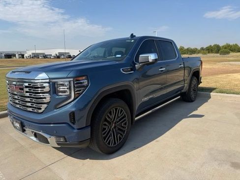 Used 2025 GMC Sierra 1500 Denali w/ Denali Reserve Package AWD/4WD image 1