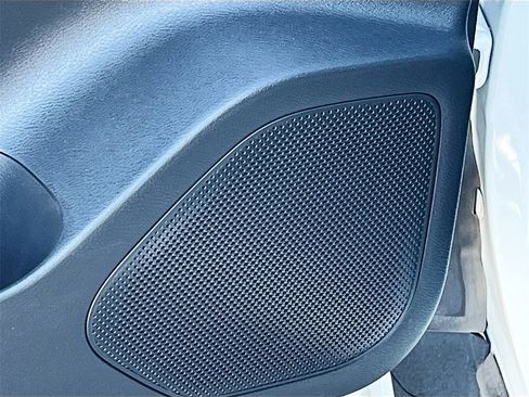 Used 2021 Nissan Rogue SL image 18