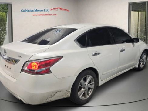 Used 2015 Nissan Altima 2.5 SL w/ Technology Package image 4